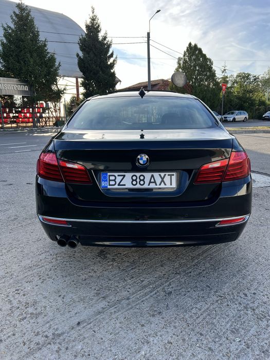 BMW  530 xDrive.