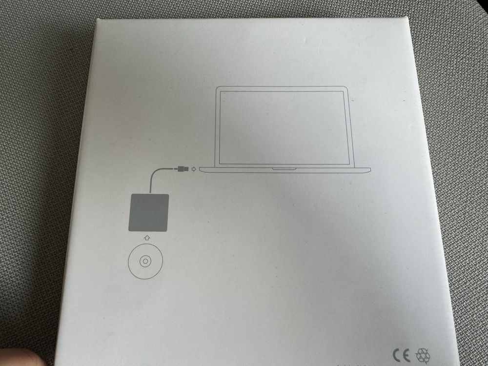 Оригинален USB Apple Super Drive (dvd drive)