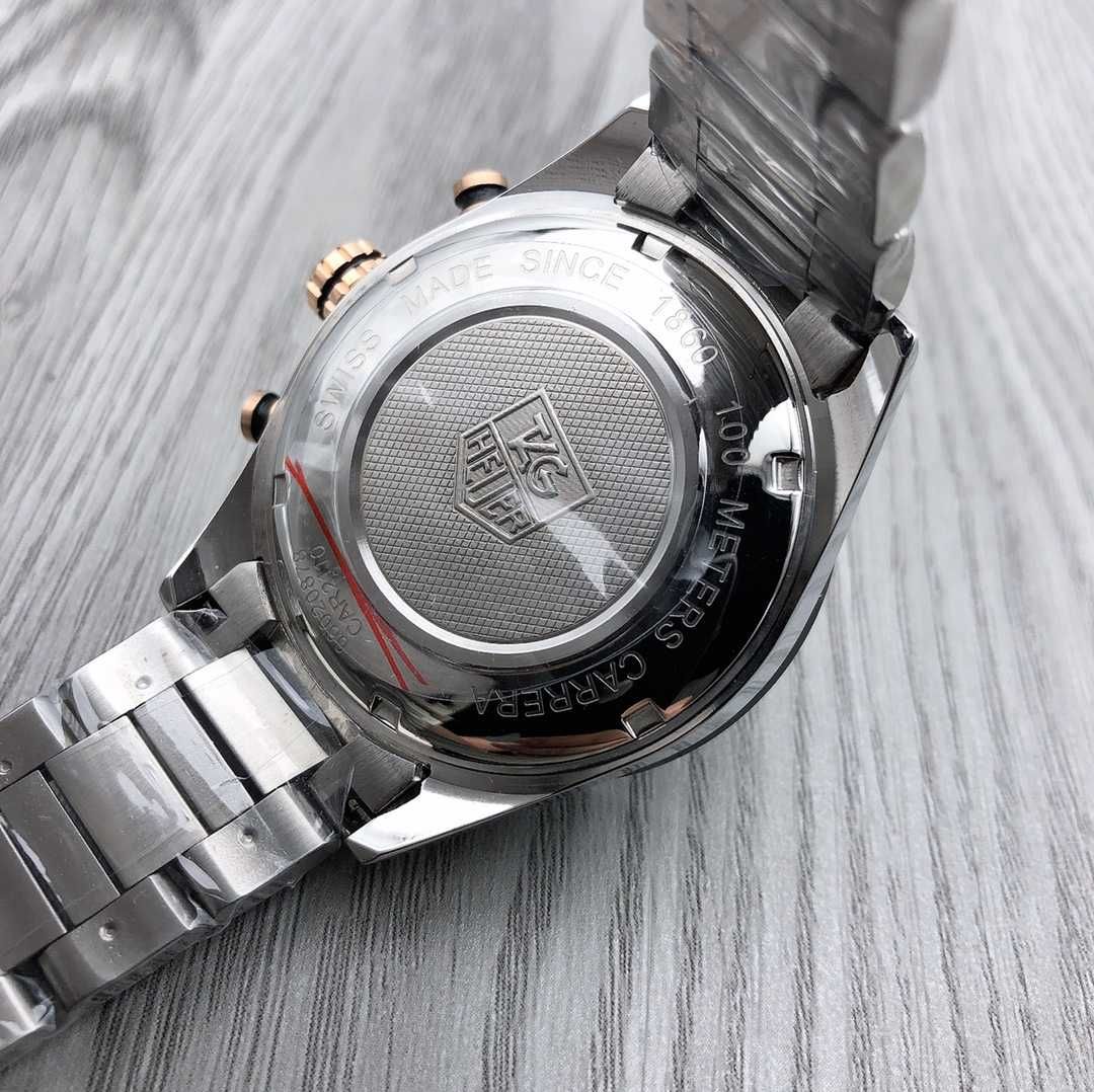 Кварцов мъжки часовник Carrera Calibre 02