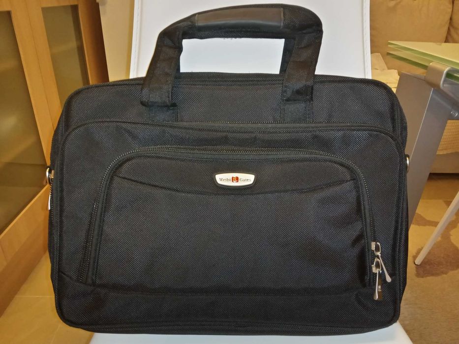 Чисто Нова чанта за лаптоп, марка Weibi Gates