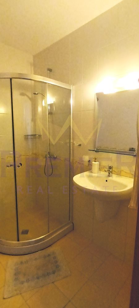 Дава се под наем Тристаен апартамент в Каварна - 89 кв.м за 465 € - Снимка #10