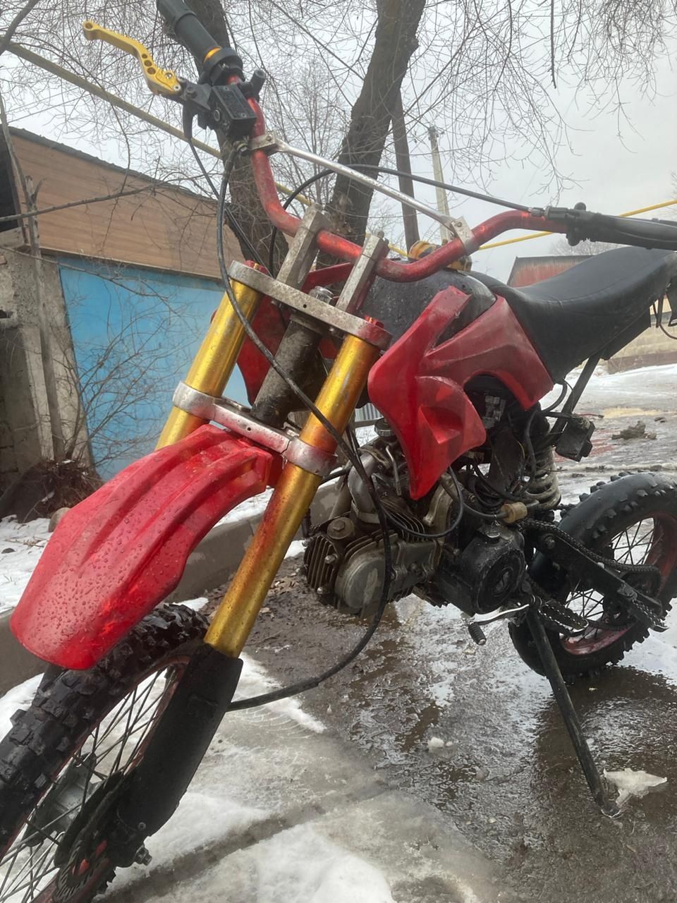 Питбайк 125cc в красном цвете