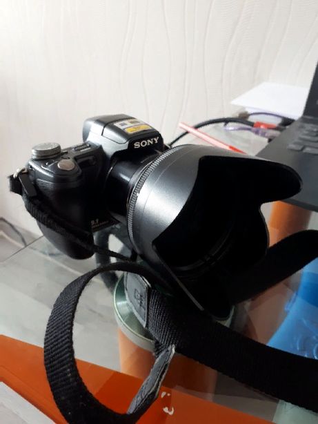 продаю цифровой фотоапарат SONY модель DSC-H50