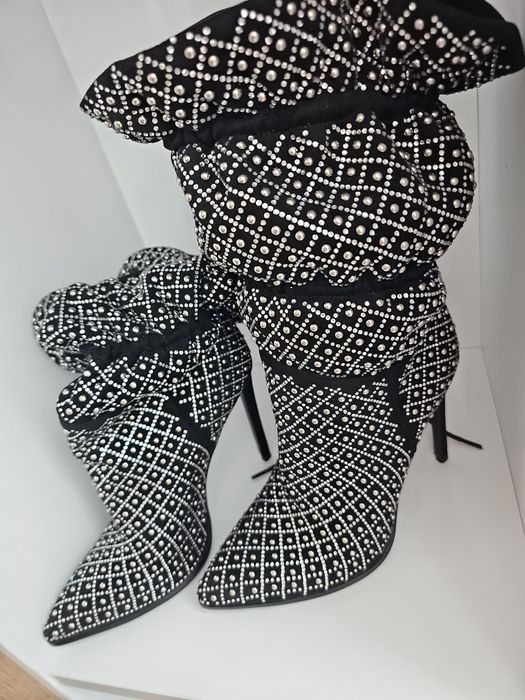 Уникални боти 160 лв.