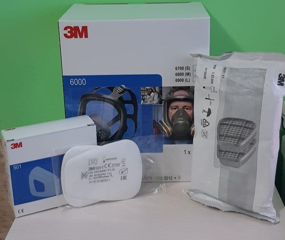 Masca de protectie 3M 6800 integrală cu vizieră , completă cu filtre