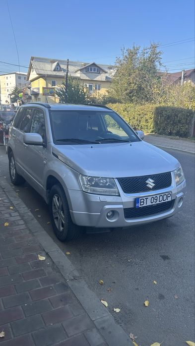 Vând Suzuki Grand Vitara