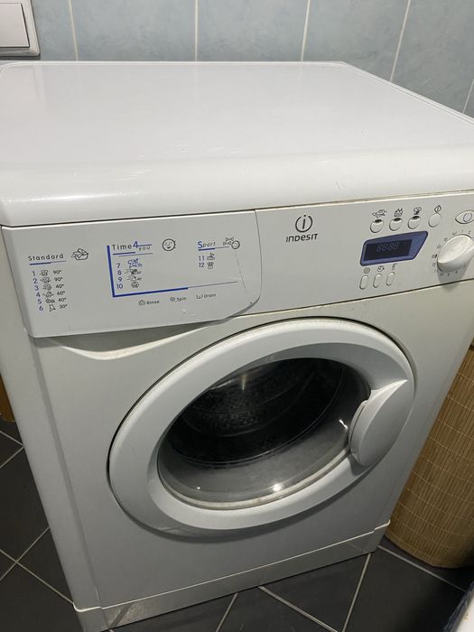 Стиральная машина индезит