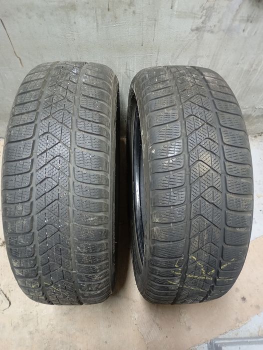 2 Броя зимни гуми Pirelli 205/50/17- Дот 21