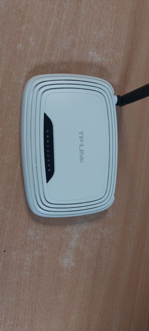 Продам роутер tp-link 740