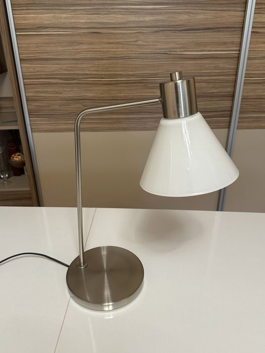 Настолна Лампа Flugbo