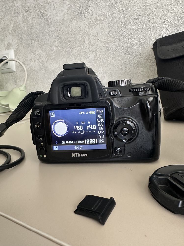 Nikon D60, Card 8Gb, Батарейка, Спишка YN560-II, Синхронизатор, Сумка