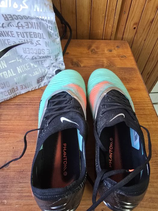 Nike Phantom 6 Low Elite. Размер EU 44.5.  ДАВАТ СЕ САМО ЛИЧНО В СОФИЯ