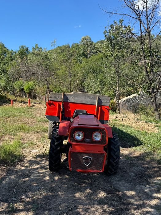 Tractor Valpadana