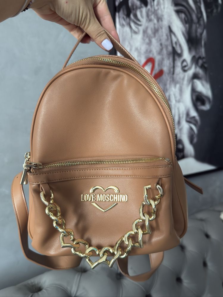 Раница Love Moschino
