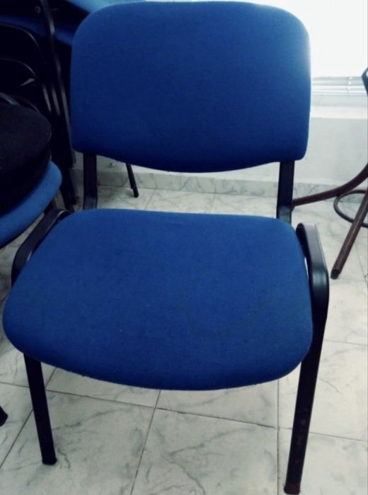 Офис стол цвят син