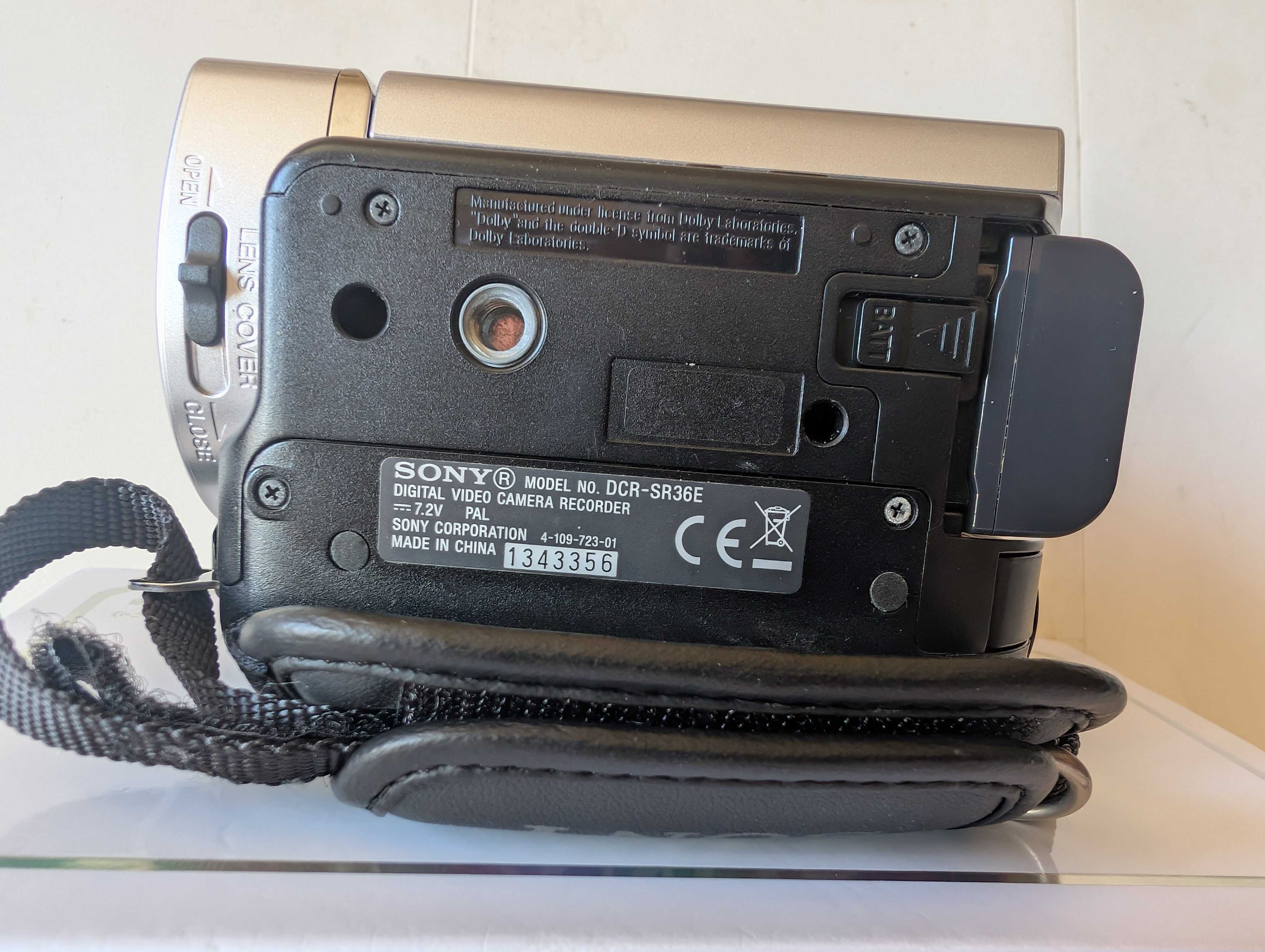 Видеокамера SONY DCR-SR 36E