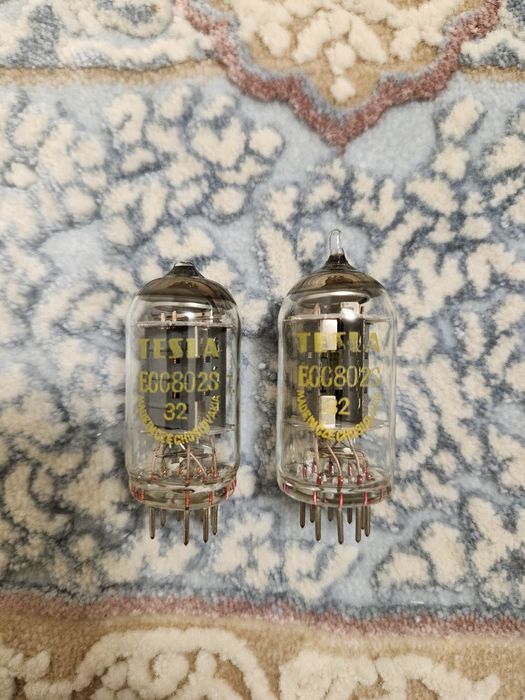 Радиолампа TESLA ECC802S,ECC803S