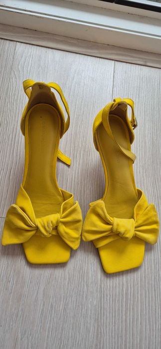 Sandale piele intoarsa