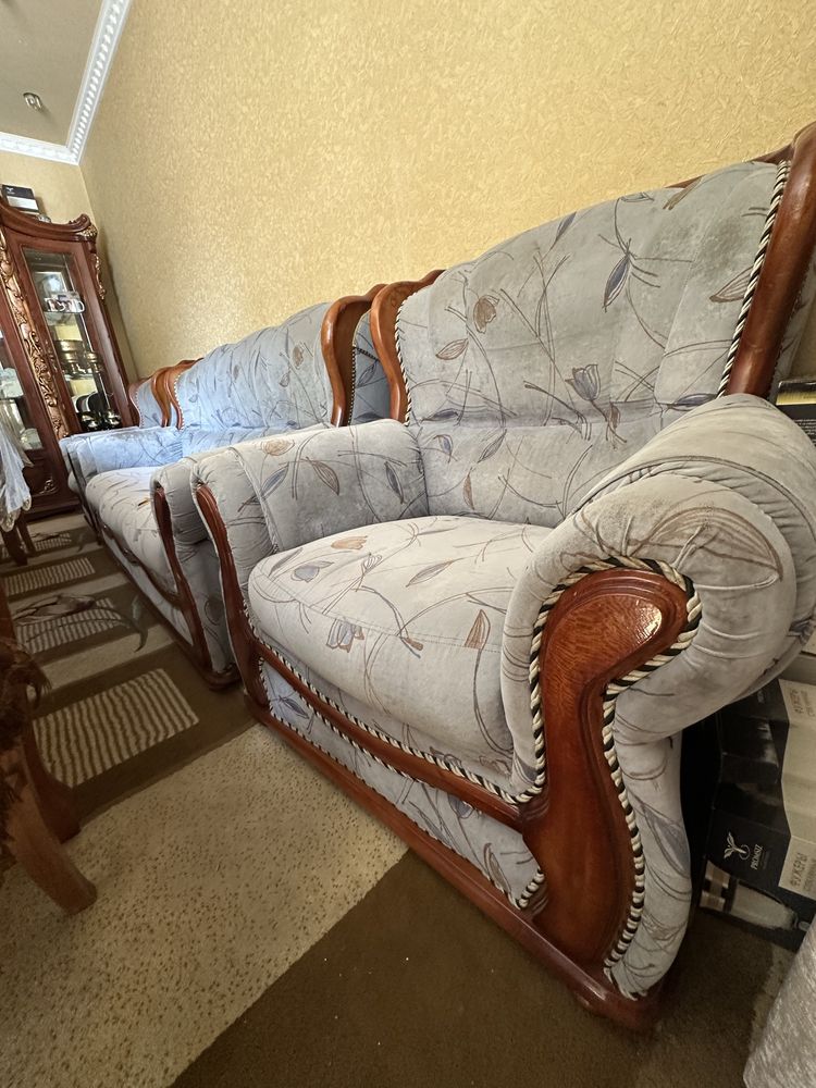 Mebel miyaxki divan kresla 600 ming sõm kelishiladi