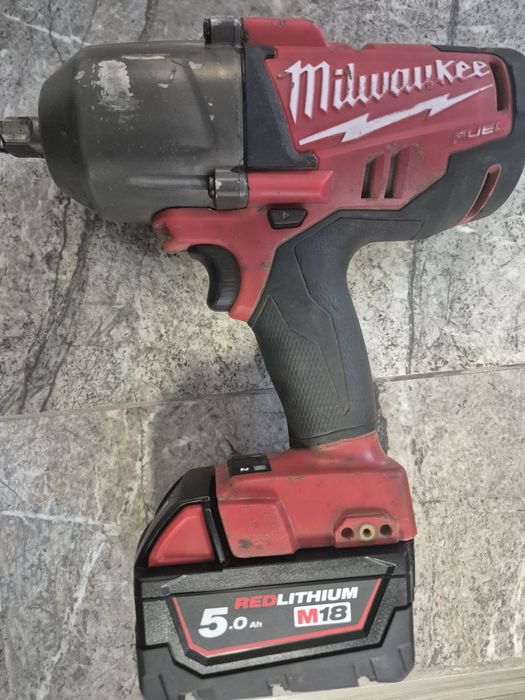 Pistol impact milwaukee fuelbrushless 1700nm la desfacere