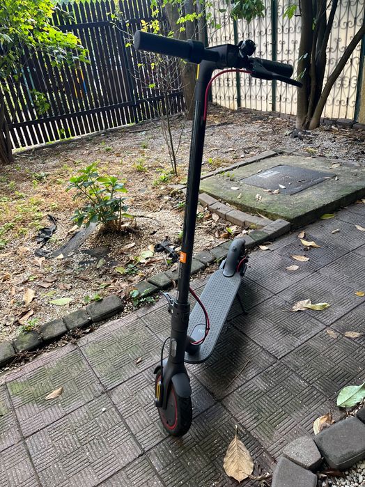 Vand trotineta electrica Xiaomi in garantie