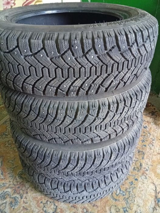 Шины продам  R15