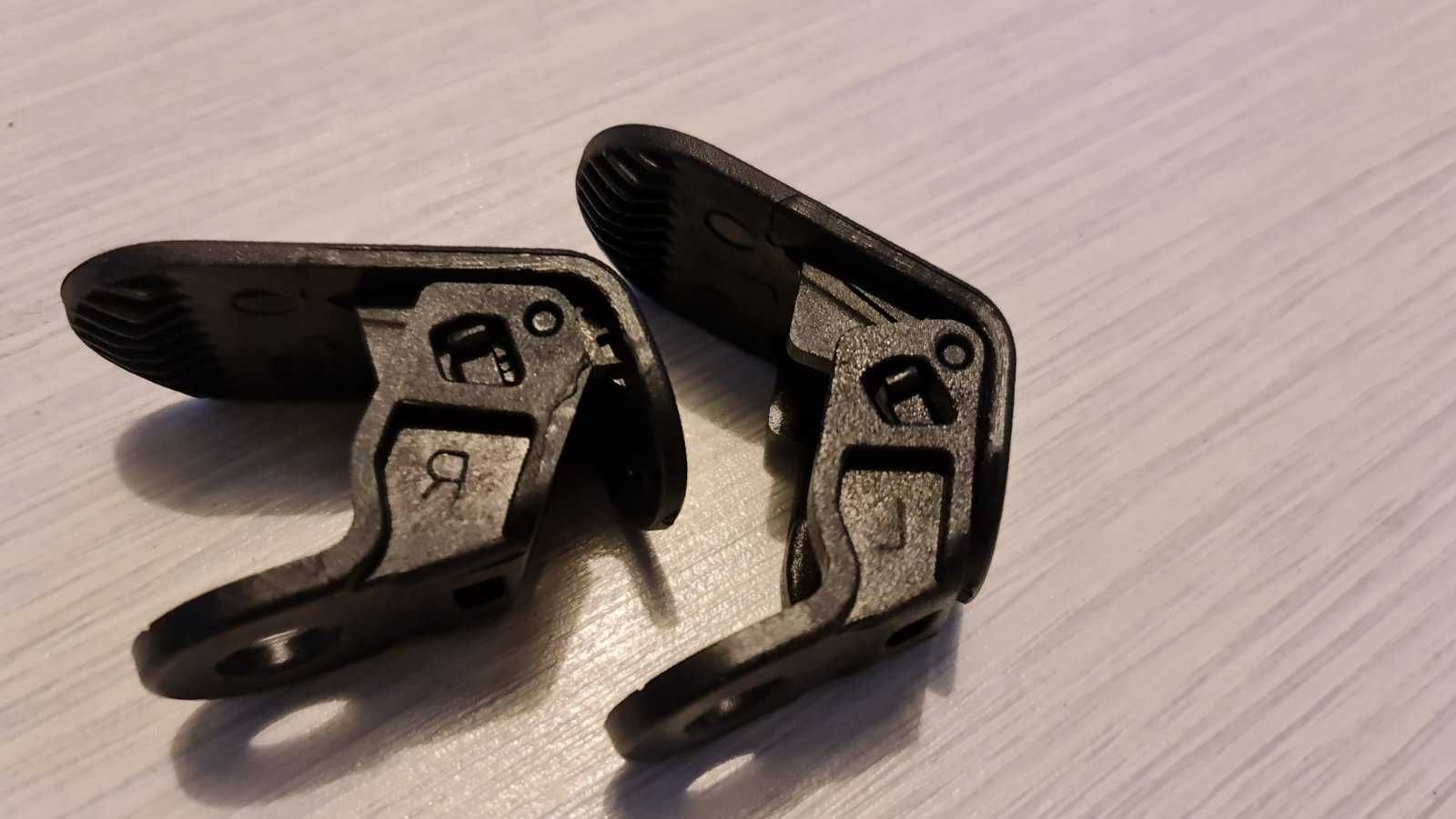 Продавам НОВ USB Hub Tesla 3/Y подарък 2бр. закачалки- преден багажник