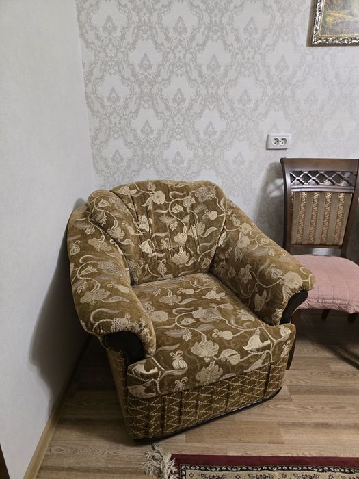 Диван уголовой с креслом