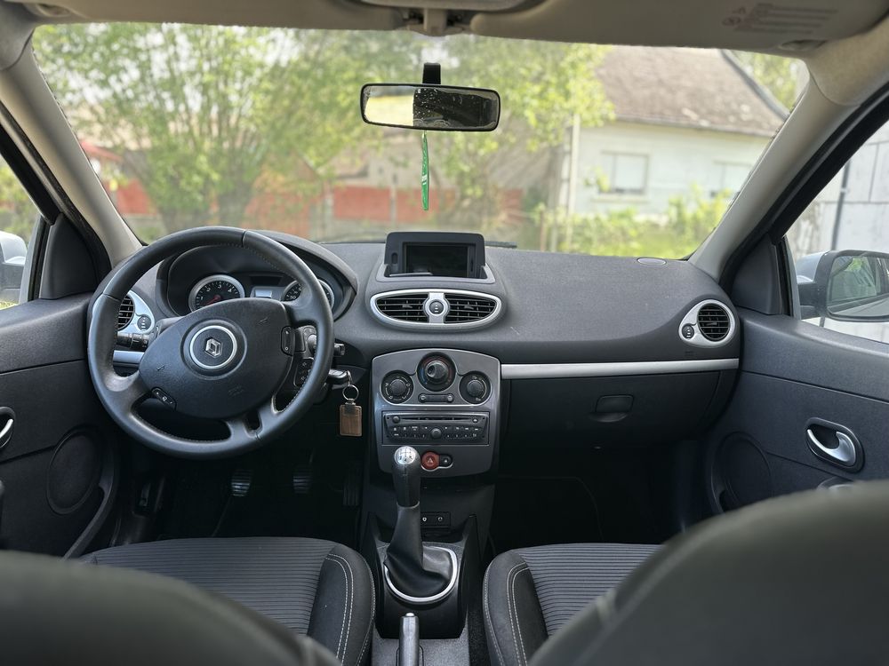 RENAULT CLIO 1.5 75 CP 2012 ( Se poate achiziționa și în RATE )