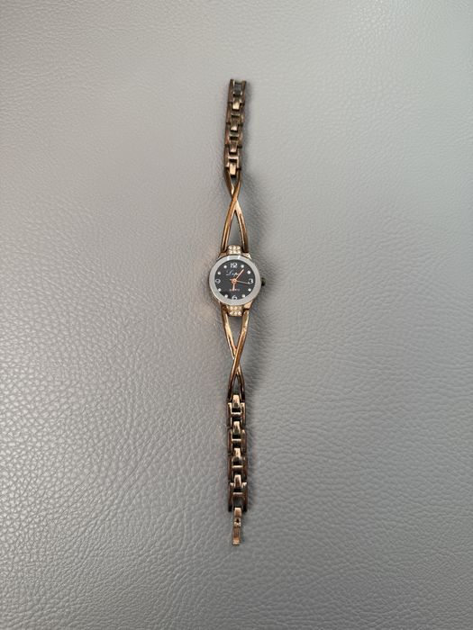 Дамски часовник плюс подарък