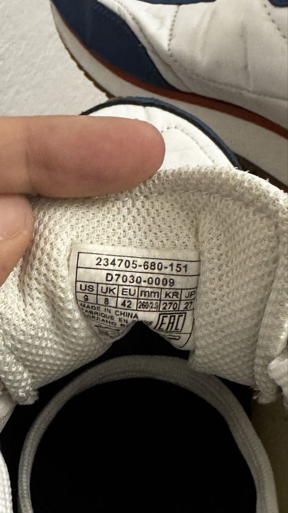 Продавам маратонки Levis
