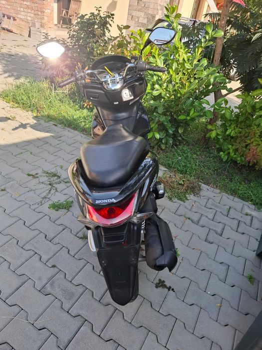 Honda PCX 125   an 2012