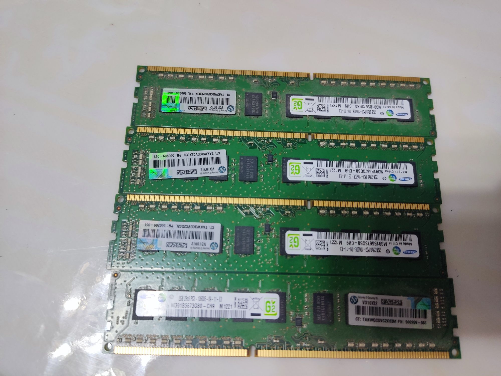 Оперативка ddr3 1333 мгц 4 плашки по 2 гб 8 гб общий