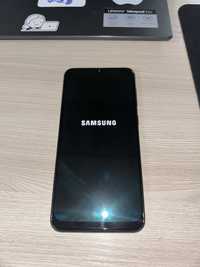 Samsung A50 , 64 гб ,цвет черный. Очень в хорошем состоянии