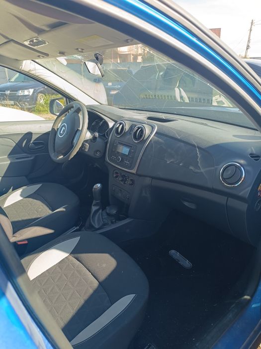 Vând DACIA Sandero Stepway avariat 0.9tce 2016