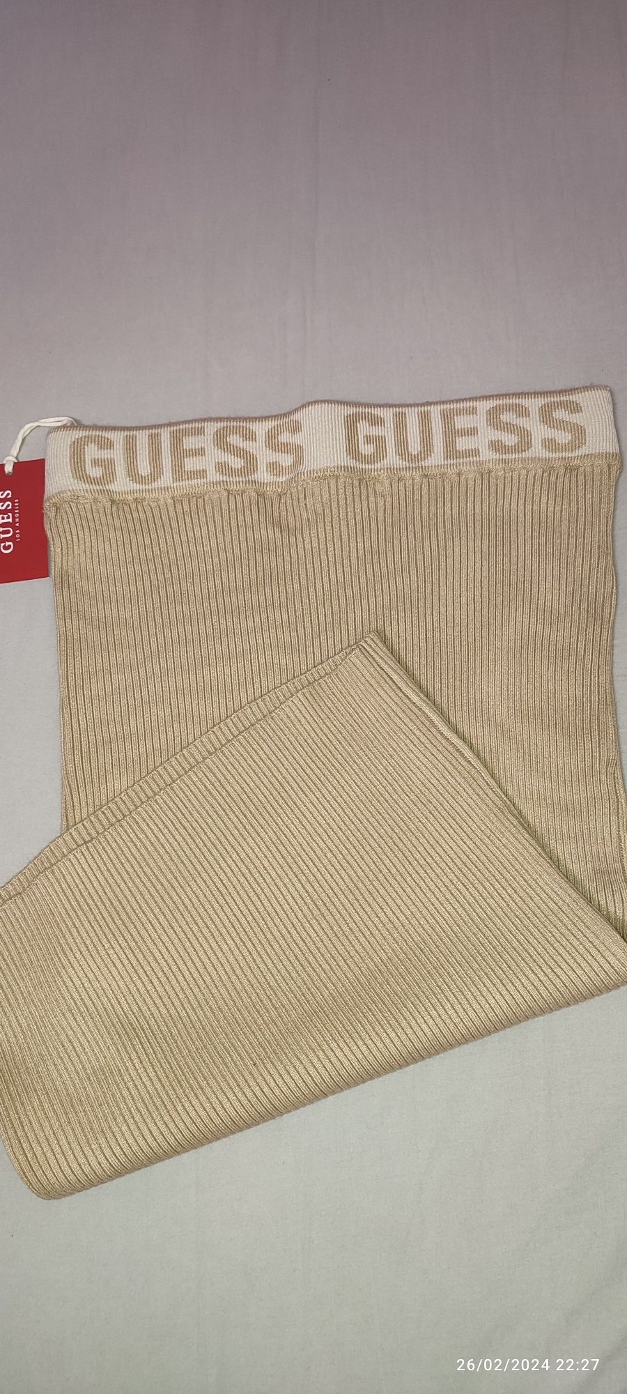 Дамска пола Guess