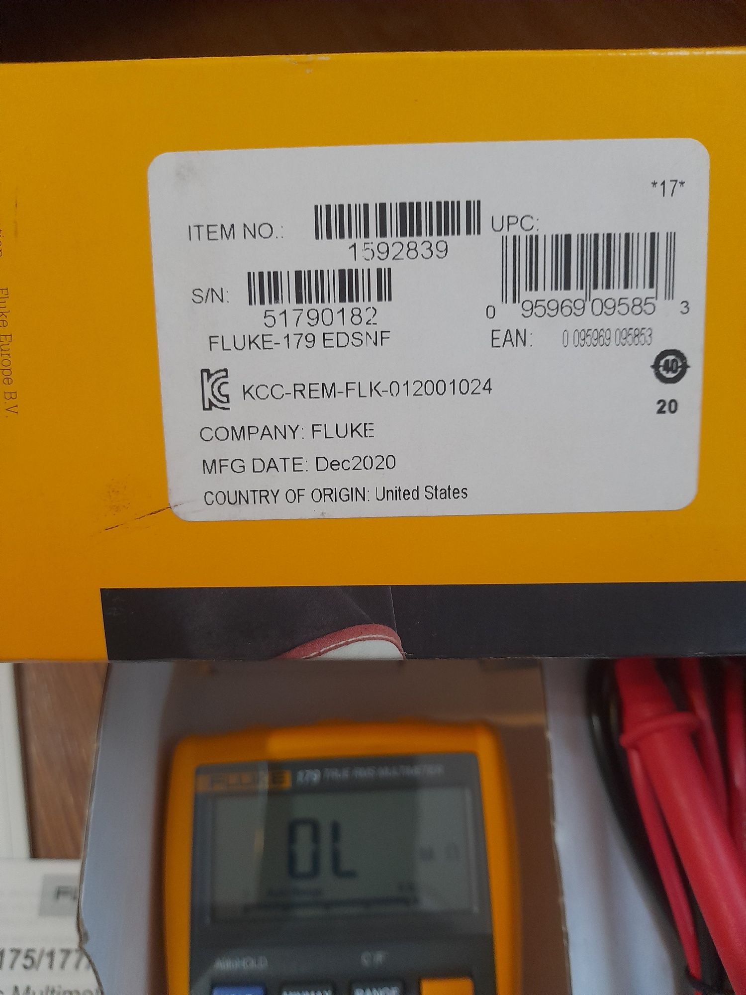 мултицет  FLUKE 179 true rms