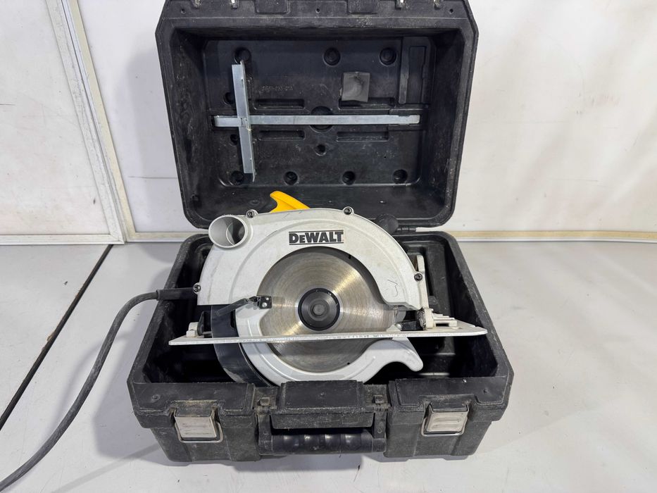 Ръчен циркуляр - Dewalt 1350W / 115 V / 190 mm
