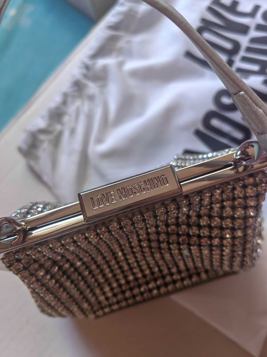 Дамска чанта - клъч Love Moschino