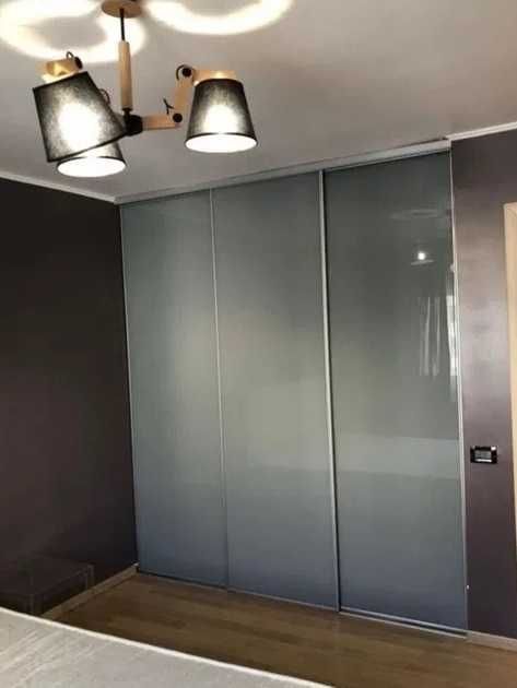 in CENTRU chirie Ap cu 2 camere pe Calea Bucuresti  in blocul cu K F C