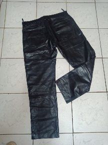 Pantaloni din piele naturala Nr 50