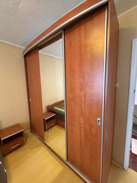 Vând mobilă dormitor