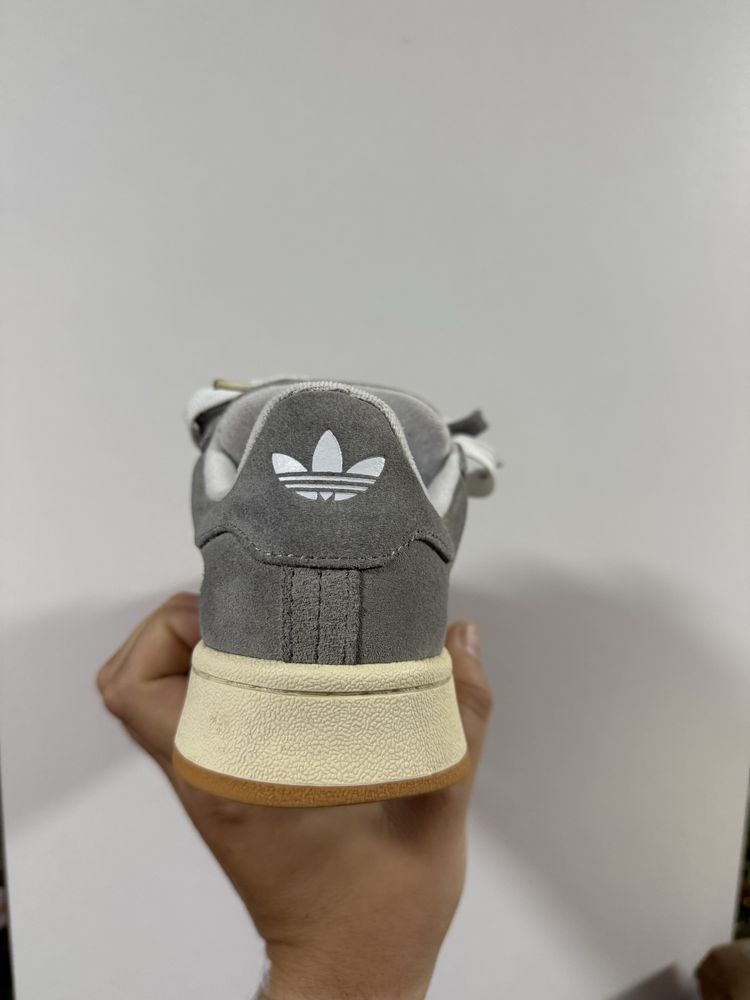 Adidas Campus