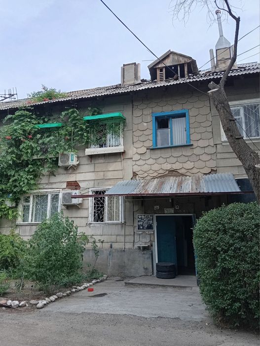 2х комнатная Кадышева. Конечка.Второй этаж. Очень срочно продается.