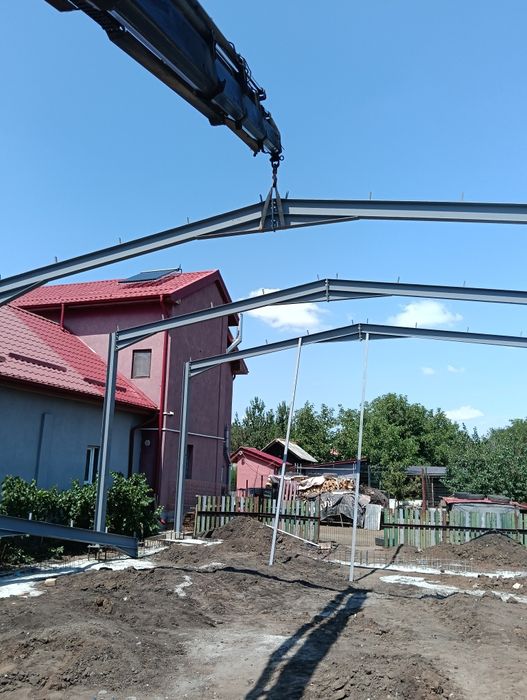 Vând hală metalică 10 m lățime 20 lungime 4 m confecționată din profil