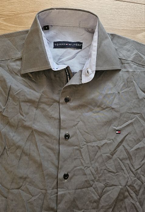 Cămașă Tommy Hilfiger gri , marimea S noua