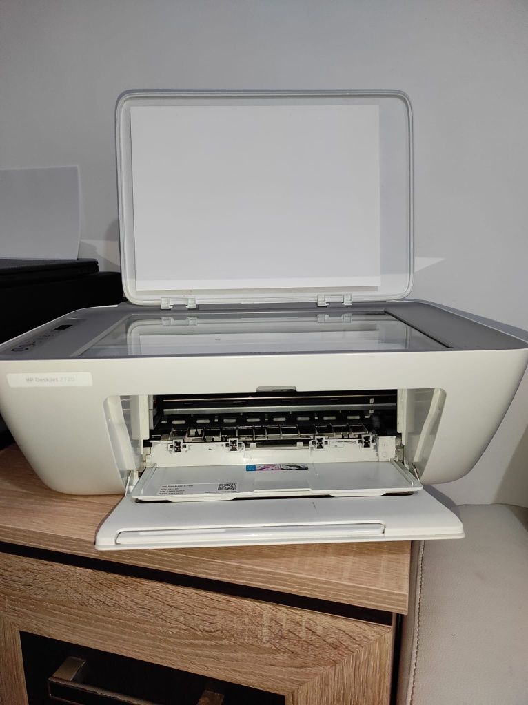 imprimanta HP DeskJet 2720e All-in-One, Wireless