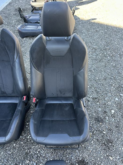 Interior piele / alcantara Toyota CHR