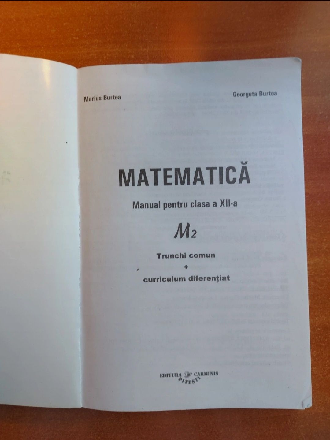 Manual de matematică M2, clasa a 12a