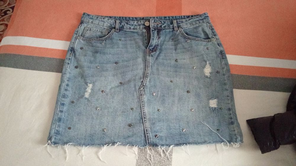 Fusta de blugi mărimea 42-44